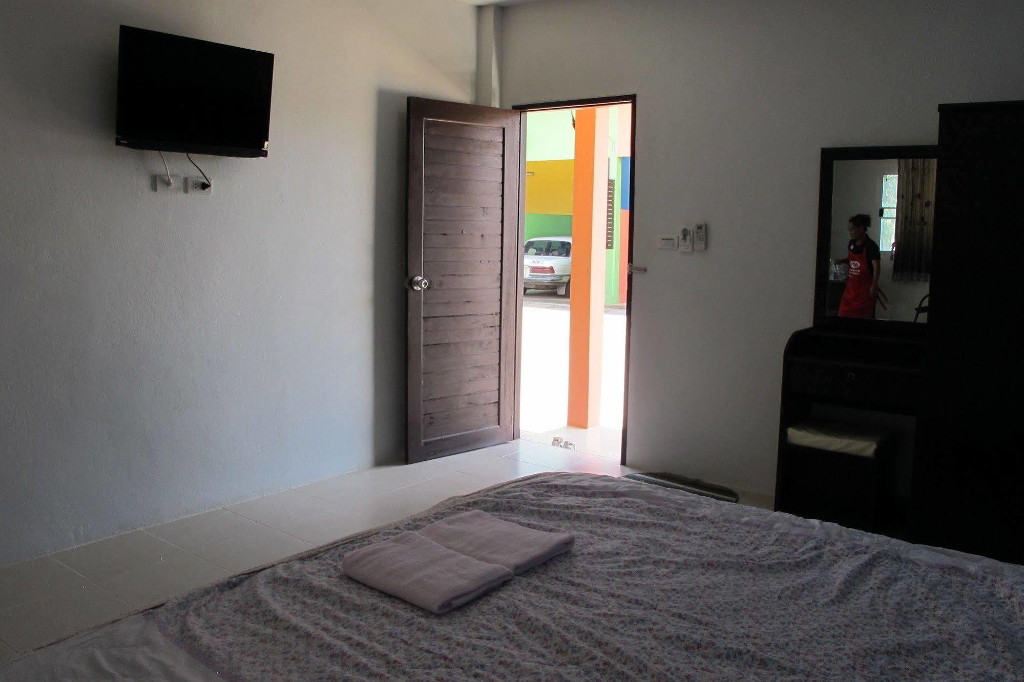 Tongmai Resort Surat Thani Bagian luar foto